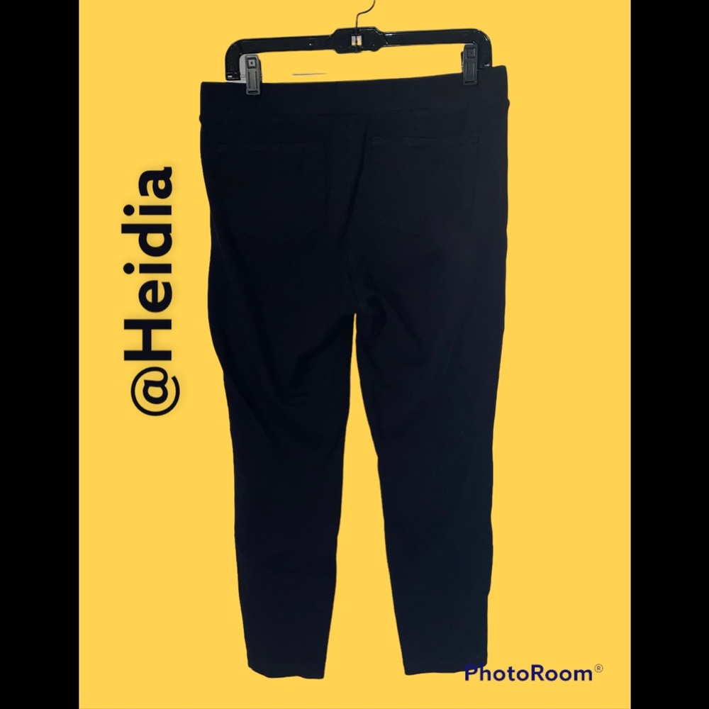 Daily Ritual Black Leggings